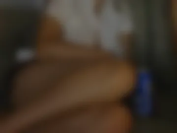 kippy_and_millie live webcam preview