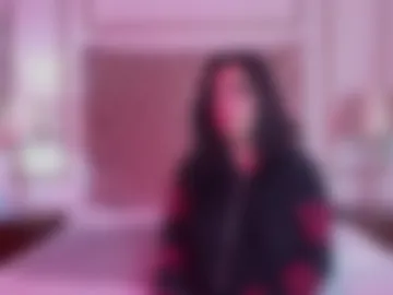 kira_berry_ webcam preview