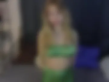 kira_merroa webcam preview