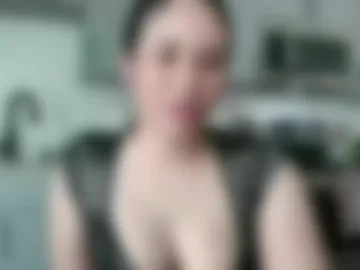 kissandcurrency photo 3