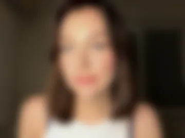 krissymclilly photo 2