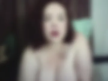 ladycrimson95 live webcam preview