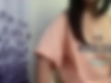ladypetite11 webcam preview