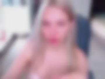 lana__nova photo 2
