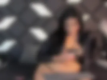 larahouston photo 6