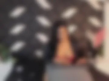 larahouston photo 3