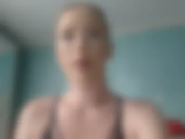 laralanee photo 7