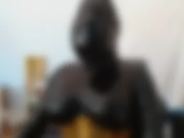 latex_doll_iris live webcam preview