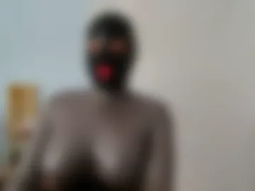 latex_doll_iris live webcam preview