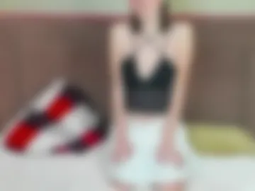 latoriacosner photo 6