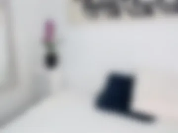 laura_gibson photo 6