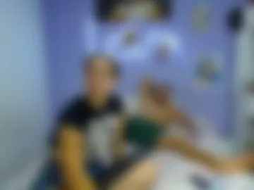 laura_x19 live webcam preview