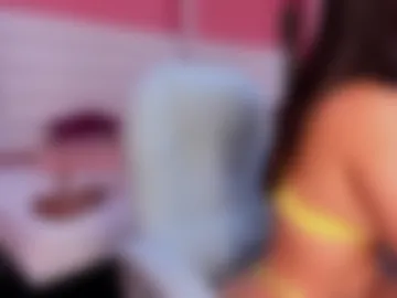laurabigtits photo 8