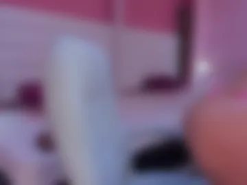 laurabigtits photo 3