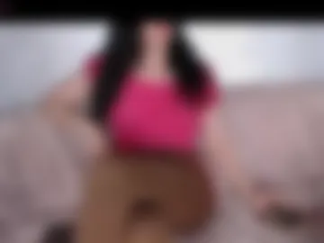 laurapoessy photo 2