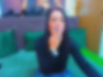 laurasinfull photo 6