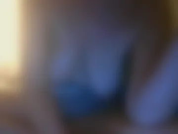 lauriehotxxx live webcam preview