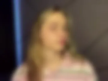 laurineleconey photo 2