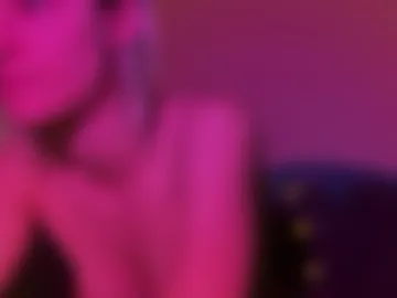 leah_elfie live webcam preview