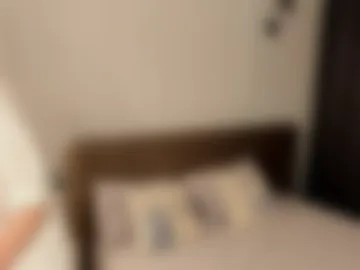 leahhallee webcam preview