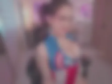 leahprada_ photo 2