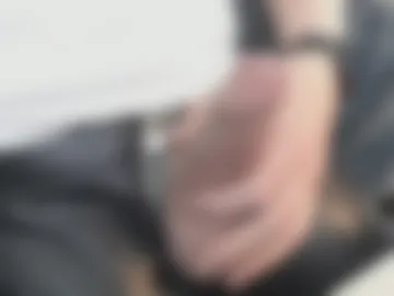 leatherpants73 live webcam preview