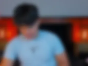 leo_savage_ webcam preview