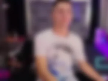 leomonnroe webcam preview