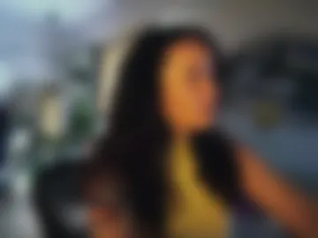 leonamell live webcam preview