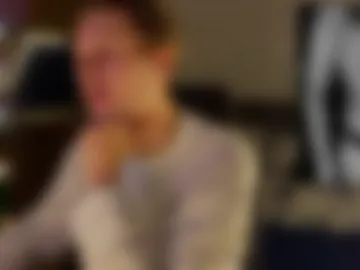 leonnextdoor photo 8