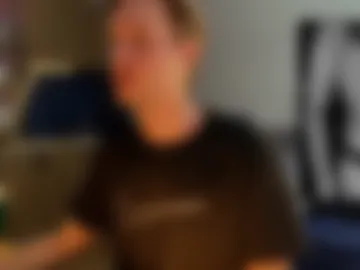 leonnextdoor photo 6