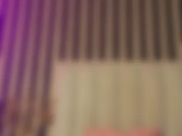 leotease photo 6