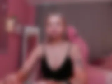 leslie_caronn photo 2