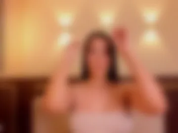 lexiethompson_ photo 4