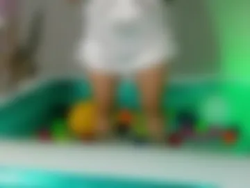 lia_little18 photo 2