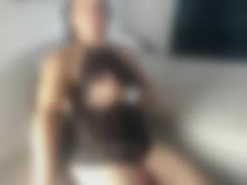 lia_taylor10 webcam preview