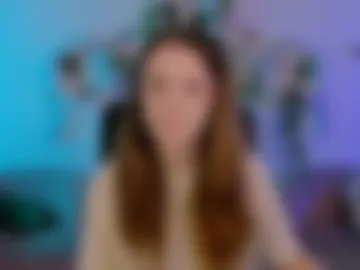 liana_kisses webcam preview