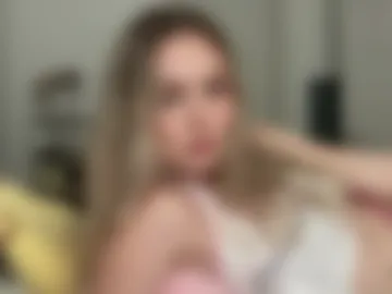 lillysweetsss webcam preview