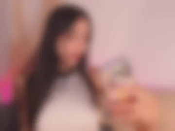 lillythompson_ photo 7