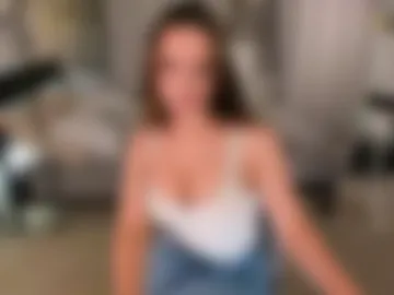 lily_dallass webcam preview