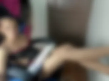 lily_fuckinjorg live webcam preview