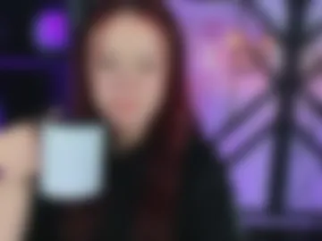 lily_moonlight webcam preview