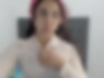 lily_robertss_ photo 2