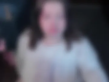 lilybelll photo 4