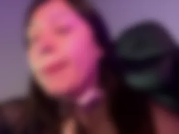 lilyhotson photo 7