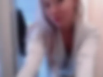 lilyyymonroee webcam preview