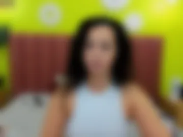 lindainsatiable photo 2