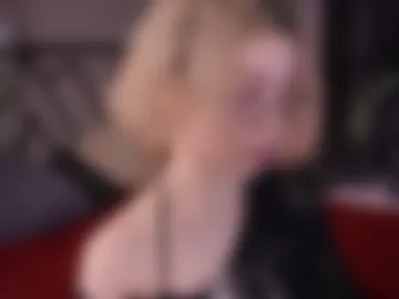 lindathacker photo 3