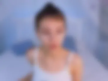 little__lunaa photo 3