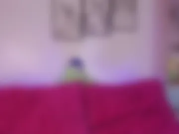 little_maura live webcam preview